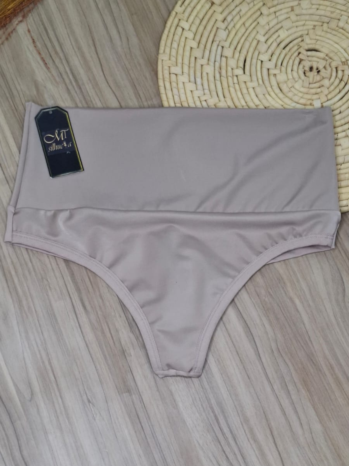 Calcinha modeladora fio sem barbatanas